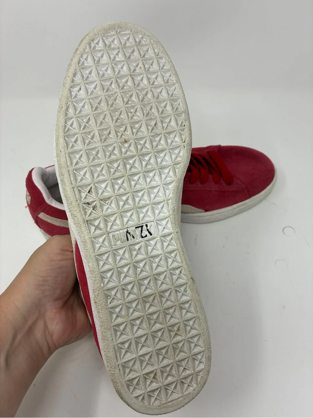 Puma Suede Classic Men’s Sneakers in Red